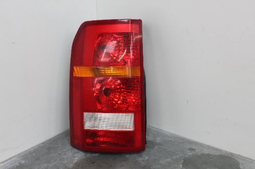 LAND ROVER Discovery Tdv6 04-09 PASSENGERS REAR LIGHT UK